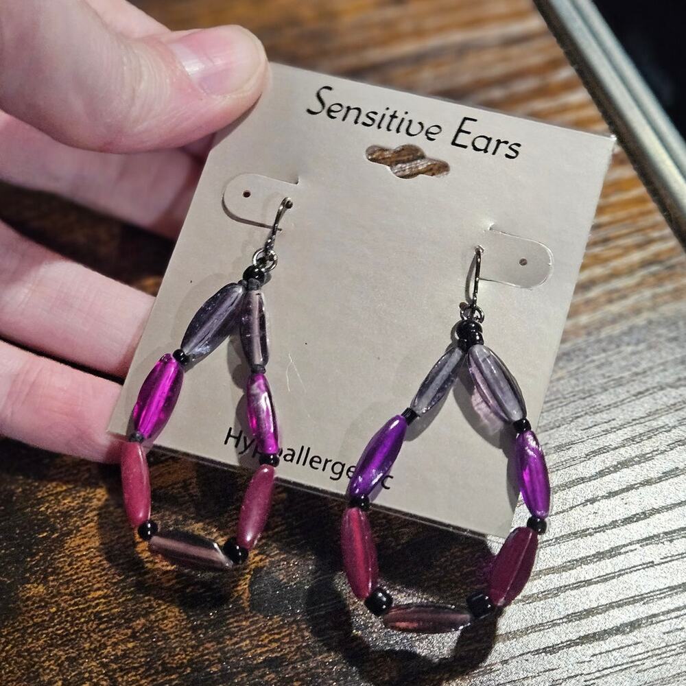 Sensitive Ears Purple Beaded Dangle Earrings Hypoallergenic NWT